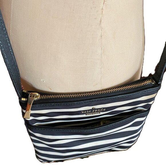 Kate Spade striped black and tan crossbody nylon purse bag - Picture 7 of 16